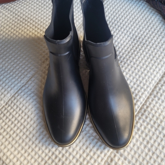 Kate Spade New York, Solstice Rain‎ Boot, Black, Size 6 - Picture 11 of 15